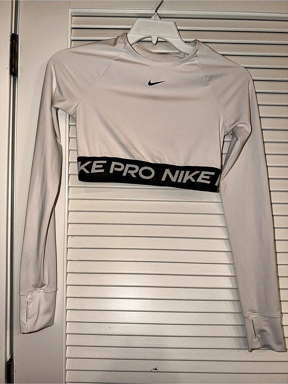 Nike Pro Dri-FIT Cropped Long-Sleeve Top White & Black Small